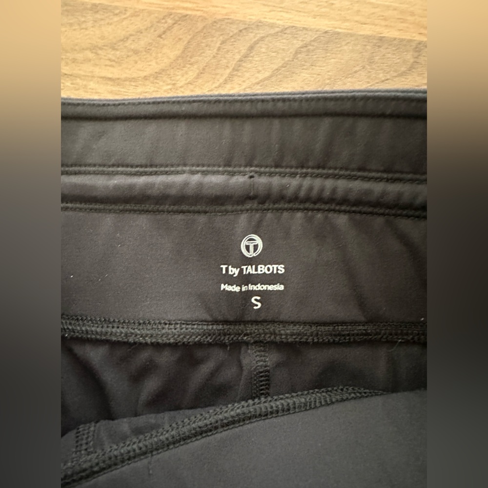 Talbots Performance Interlock Tiered Skort Black … - image 8